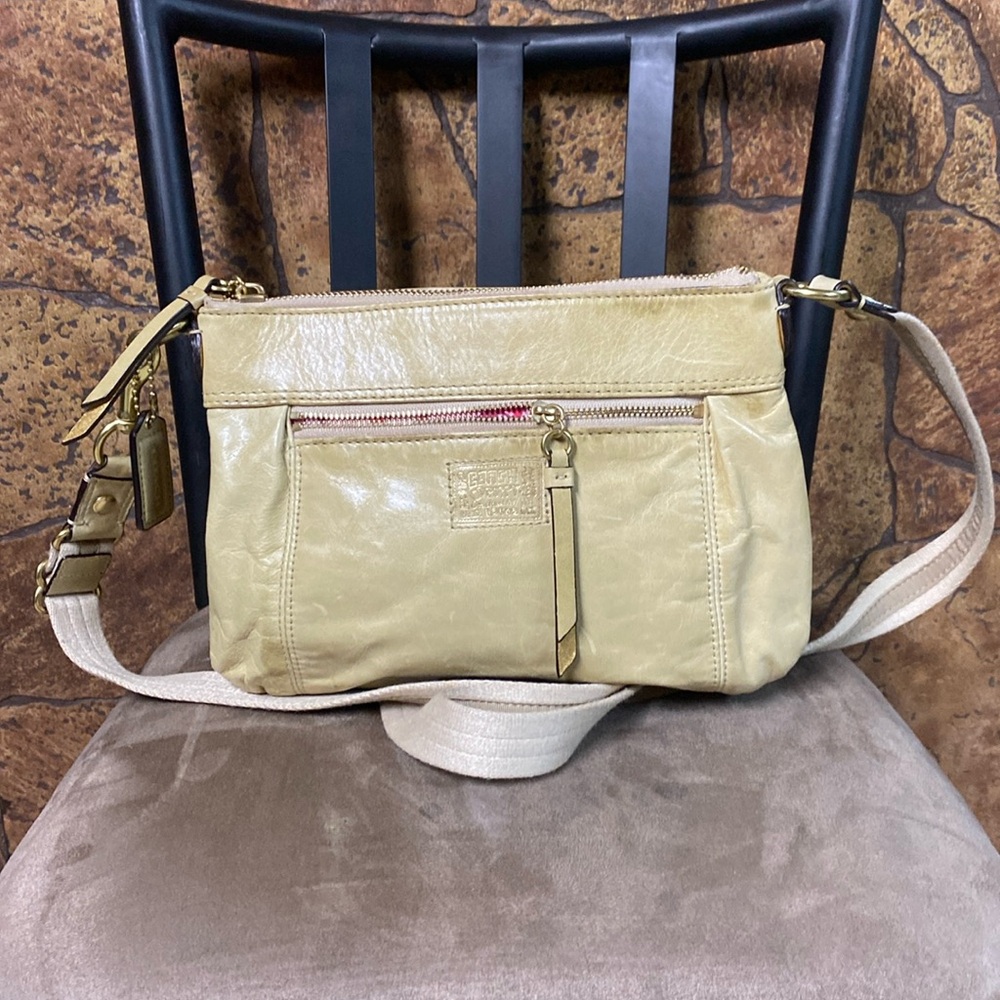 Poppy leather coach crossbody bag